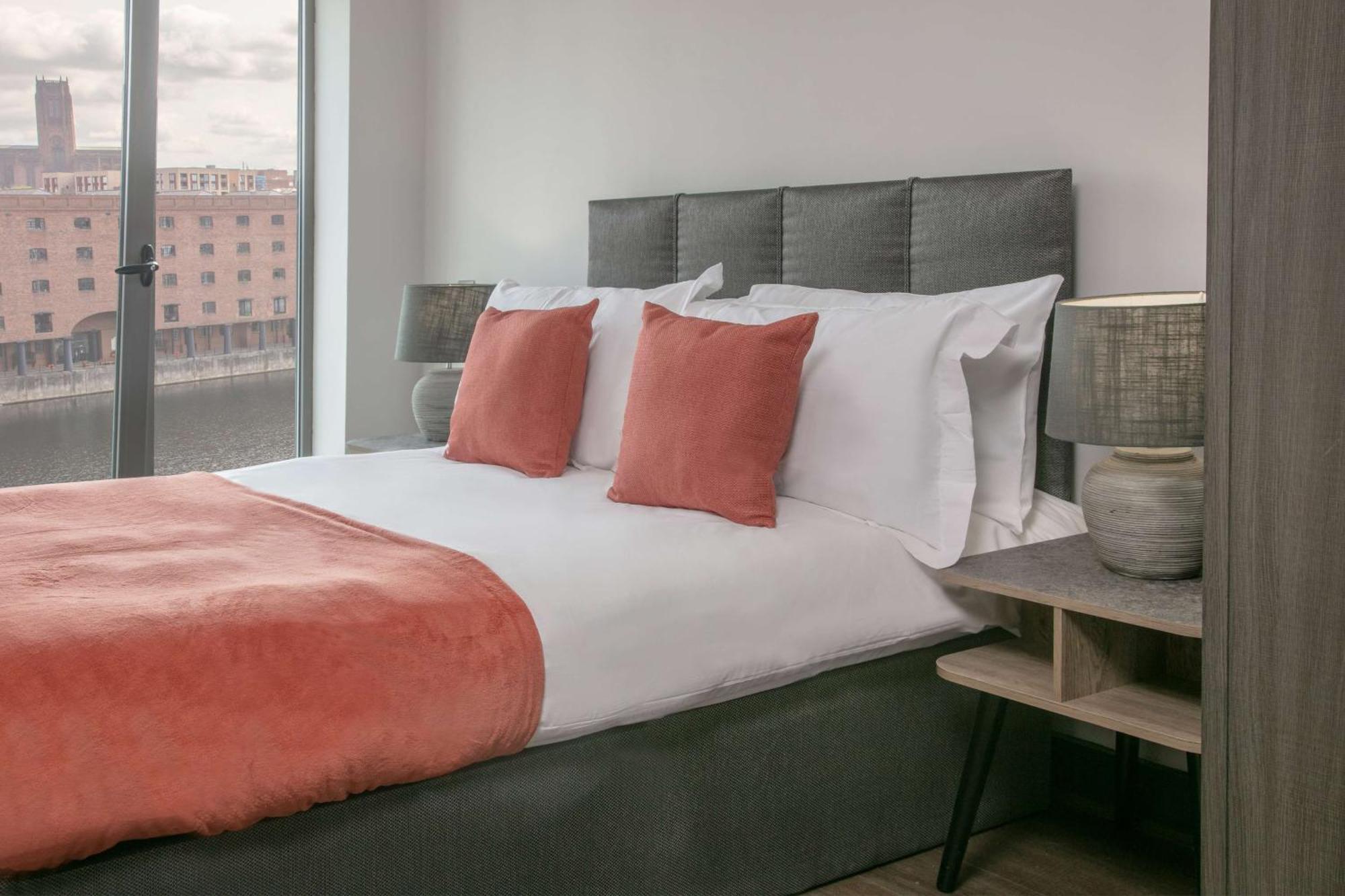 Dockside Aparthotel, Best Western Signature Collection Ліверпуль Екстер'єр фото