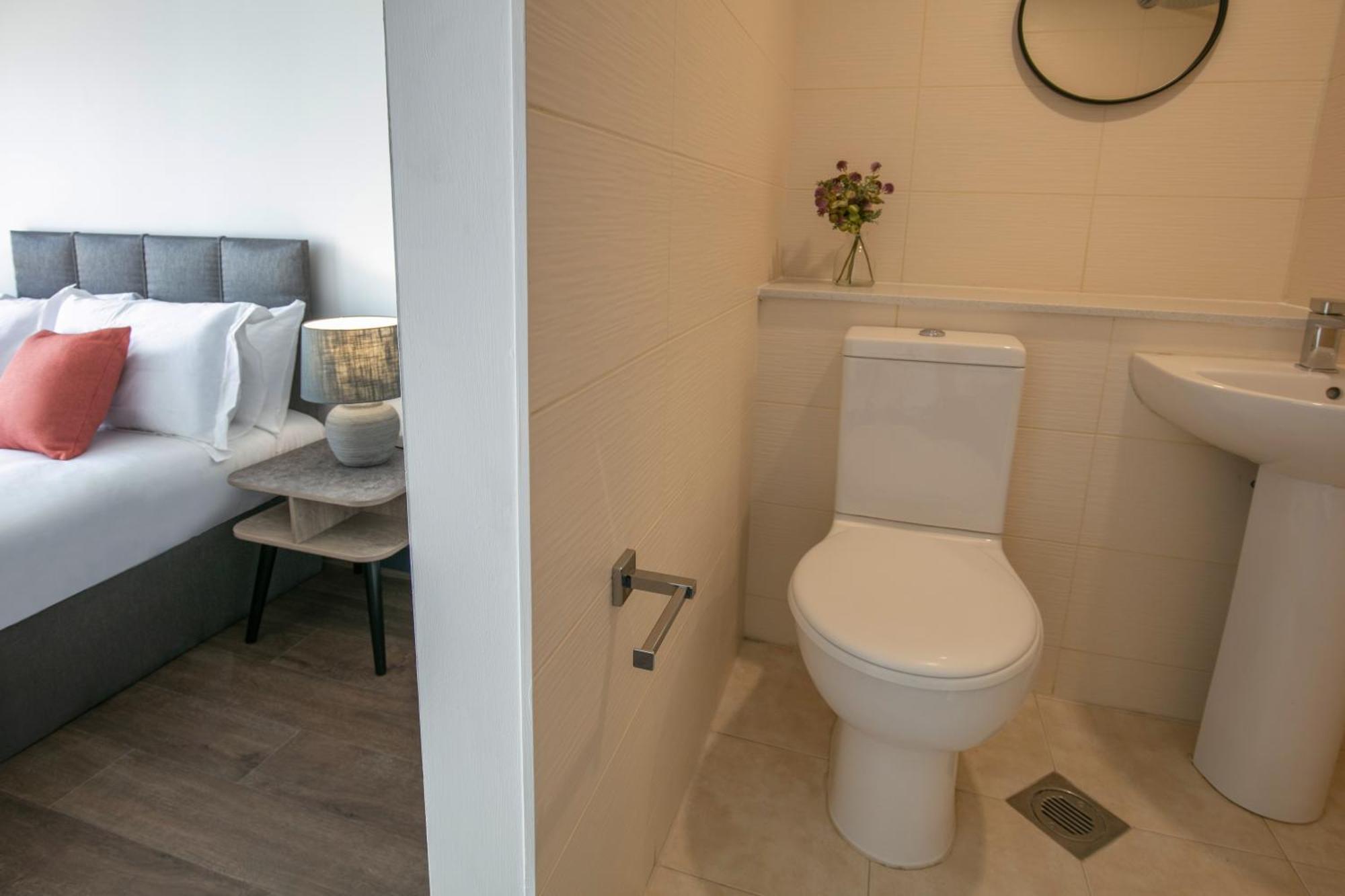 Dockside Aparthotel, Best Western Signature Collection Ліверпуль Екстер'єр фото